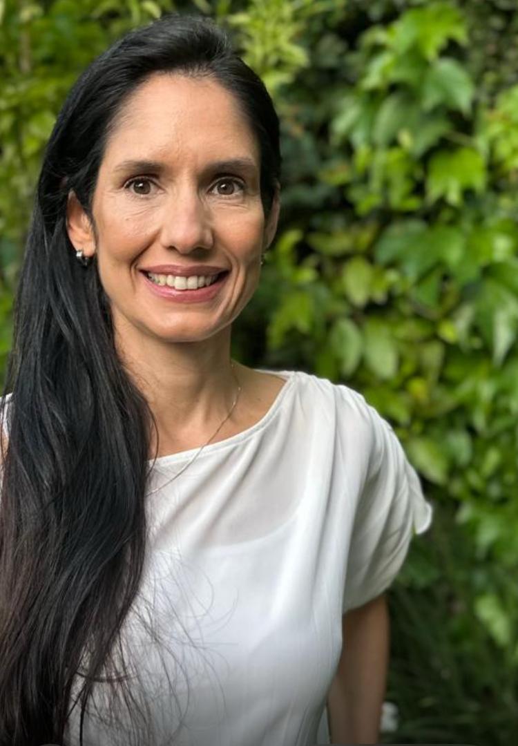 Dra. Veronica Torres